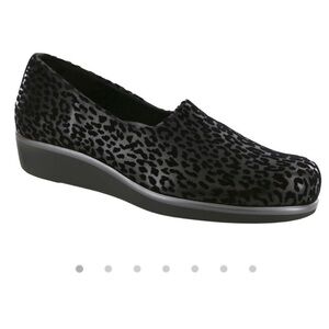SAS Bliss Wedge Velvet Black Leopard Print Slip-On Shoes 9W